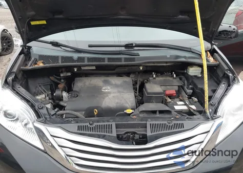 2015 Toyota Sienna Xle 8 Passenger из США, поврежденный, VIN 5TDYK3DC1FS573711